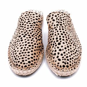 DV Dolce Vita Elaine Slip-on Mules, Leopard Sz 9.5, fits like a size 8